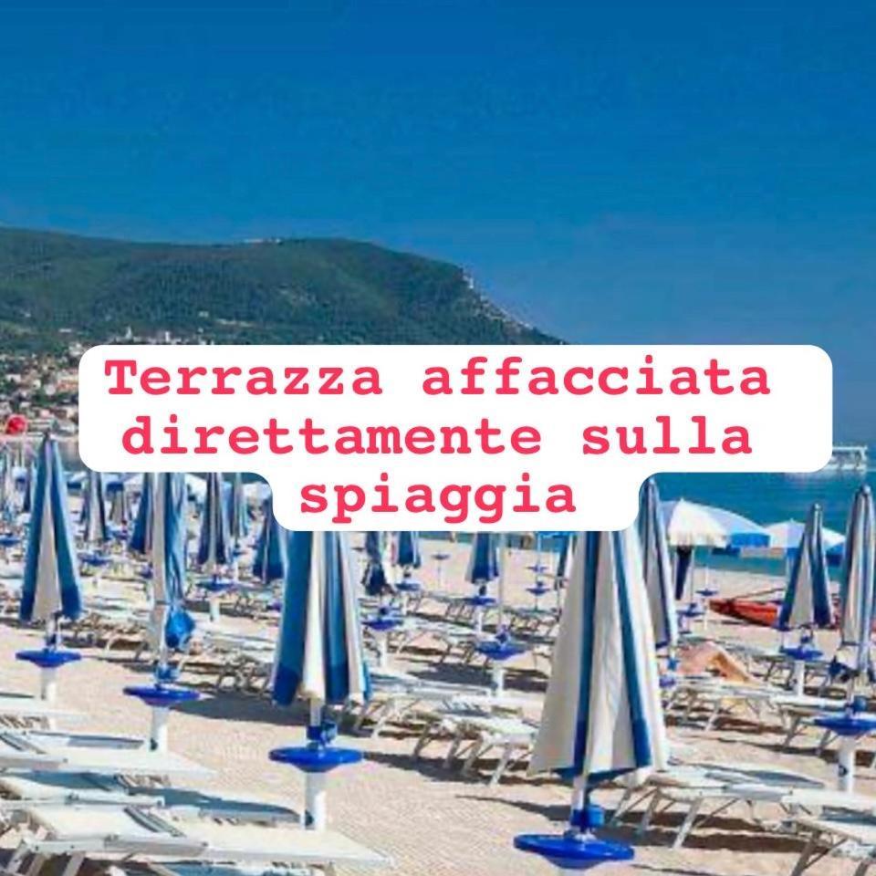 Conero Casa - Marcelli Di Numana In Via Litoranea 101 Sul Mare Vista Spiaggia Con Parcheggio Esclusivo Bagian luar foto